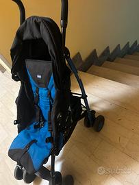 Passeggino CHICCO blu e nero