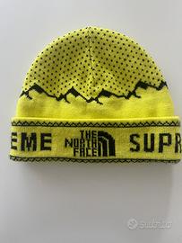 Cappello the north face x supreme