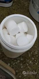 piscina prodotto disinfettante