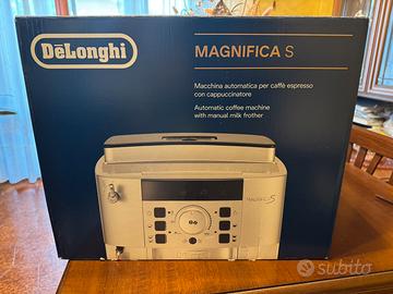 Macchina del caffe DeLonghi Magnifica S
