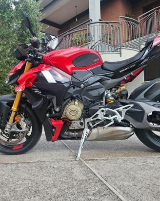 Ducati streetfighter v4s 2025