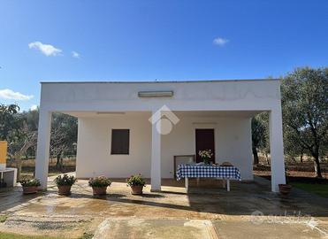 VILLA SINGOLA A FRANCAVILLA FONTANA