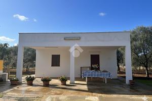 VILLA SINGOLA A FRANCAVILLA FONTANA