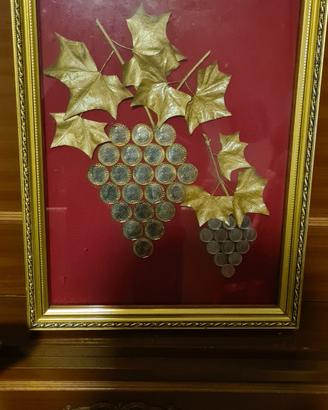 Quadro in legno con monete della vecchia lira