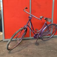 Bicicletta antica con freni a bacchetta