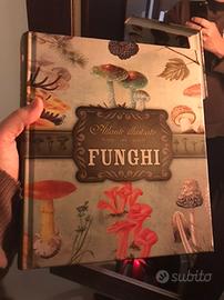 Atlante/Libro illustrato sui funghi