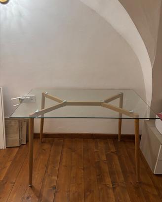 Madia e tavolo di vetro