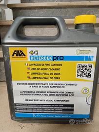 Disincrostante per pulizie di fine cantiere