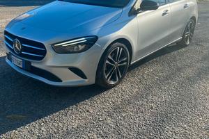 Mercedes classe B247 Sport Plus 180 D automatic