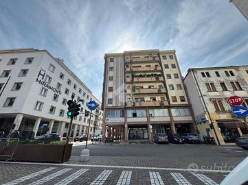 4 LOCALI A SCHIO