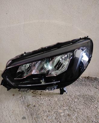 Faro e faretto Peugeot 2008