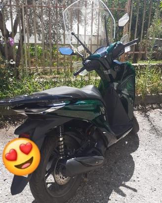 SH 125 VETRO 