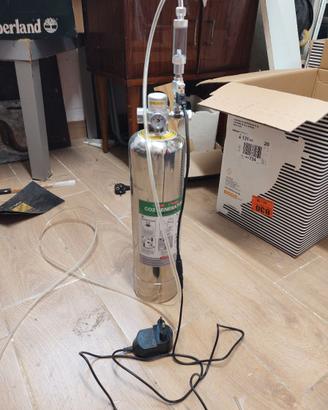 Generatore di CO2 anidride carbonica per acquario