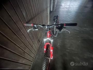 Mountan bike treck 4900