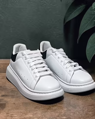 Scarpe Alexander McQueen Taglia 43 Bianche