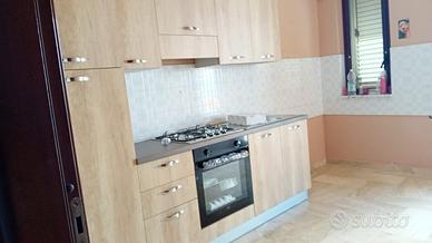 Cucina lineare nuova