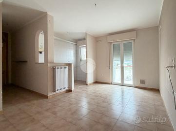 3 LOCALI A MANFREDONIA