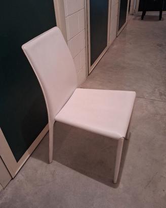 4 sedie similpelle bianche