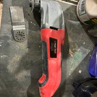 Utensile multifunzione per falegname muratore