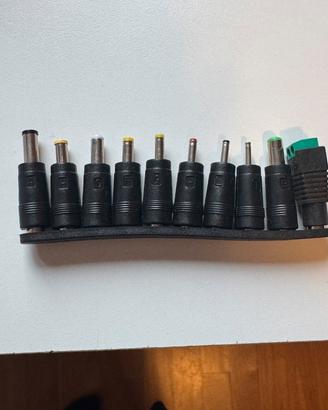 Adattatore multiplo 13 in 1