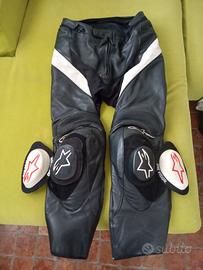 pantaloni in pelle motociclismo 