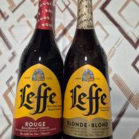 Due bottiglie di birra Leffe