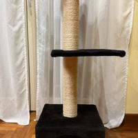 Tiragraffi per gatti, con cuccia