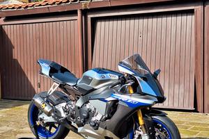 YAMAHA R1M 