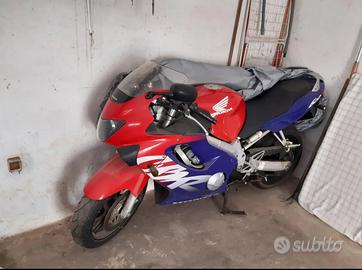 Honda cbr