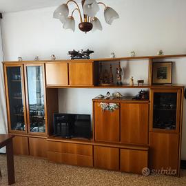 arredamento sala tavolo + sedie