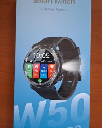 Smartwatch W50 Pro Nuovo con Torcia e 2 Cinturini