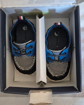 Tommy Hilfiger scarpe neonato misura 18
