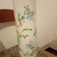 vaso dipinto a mano