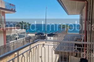 Appartamento con garage a Roccalumera