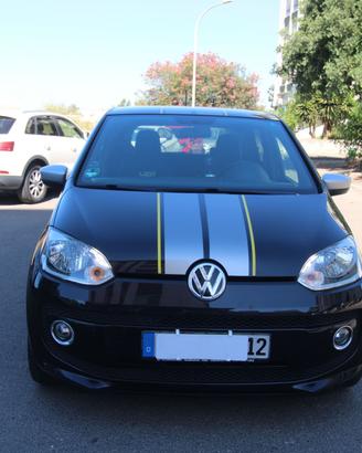 Volkswagen up! street