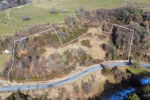 TER. AGRICOLO A ERBEZZO