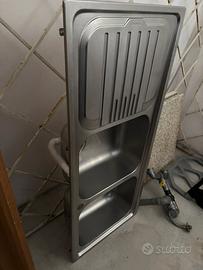 Lavello a due bocche più gocciolatoio