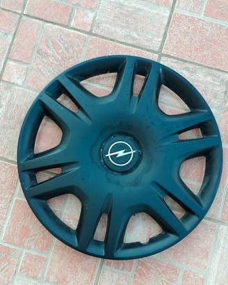 Pneumatici 195 55 16 copricerchi e cerchi Opel 