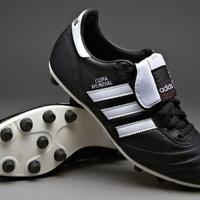 "Adidas Copa Mundial''