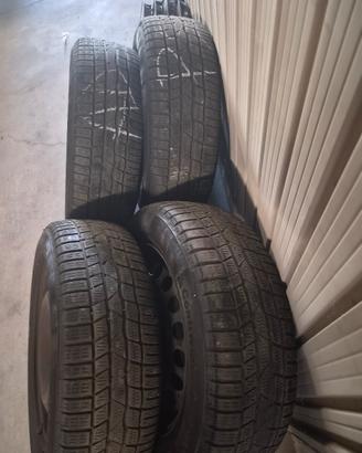 4 gomme termiche 215/60 R16