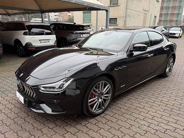 MASERATI Ghibli GRANSPORT TELECAMERA 360° CERCHI