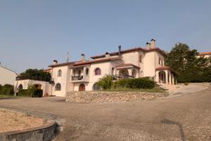 Villetta panoramica con giardino