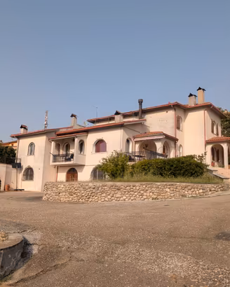 Villetta panoramica con giardino
