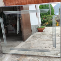 Specchio con armadietti laterali