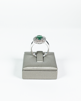 Anello fiore smeraldo e diamanti