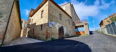 CASA SEMINDIPENDENTE A GUALDO CATTANEO