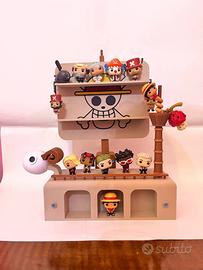 Espositore one piece kinder joy