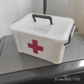Scatola per kit pronto soccorso