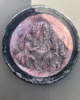 Antico piatto da parete in bassorilievo fine 800