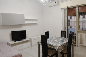 Camera per ragazze zona centrale